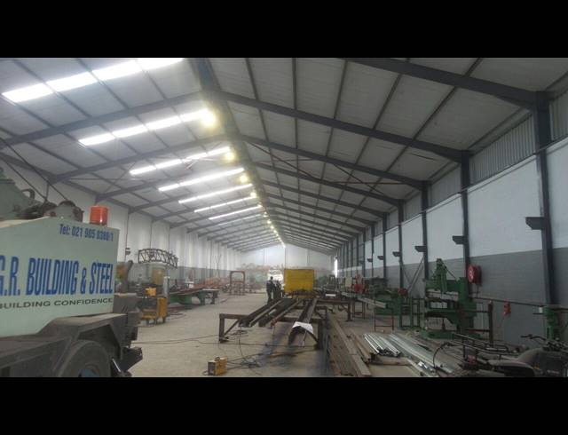 2,700M² FACTORY TO LET IN BLACKHEATH INDUSTRIAL